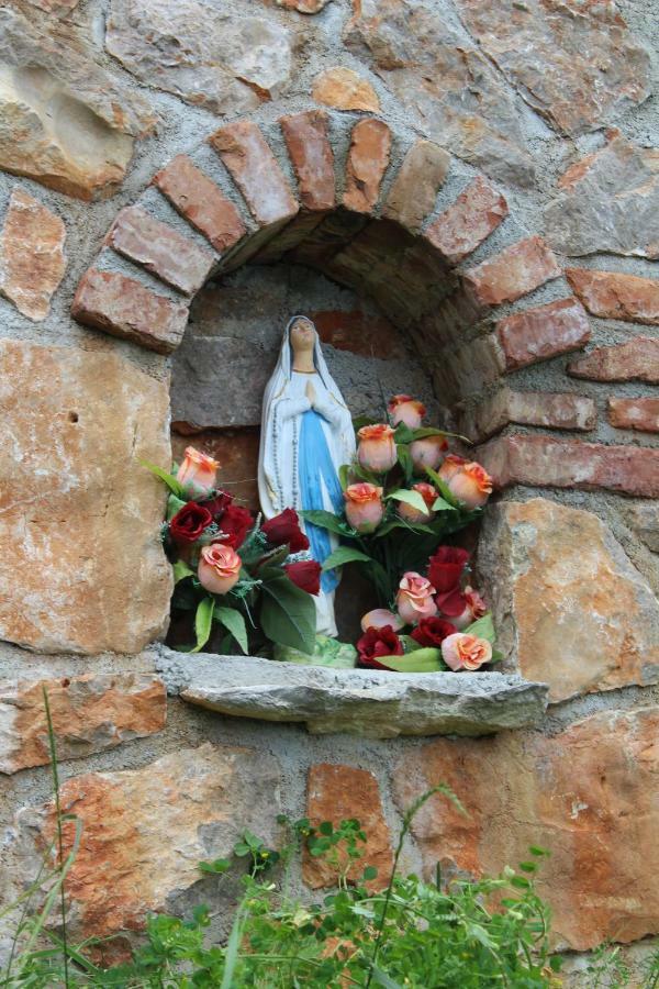Mary'S Garden Villa Tulisevica Екстериор снимка